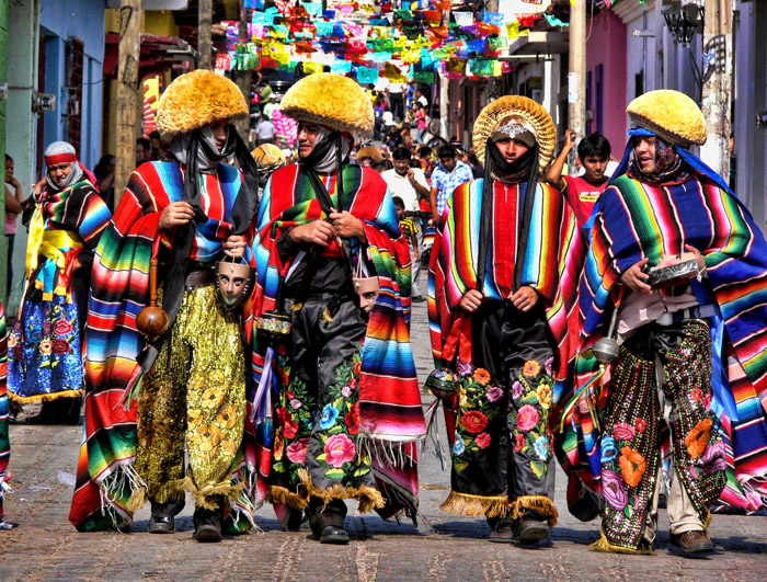 Fiesta de los Parachicos en Chiapa de Corzo