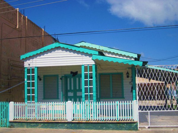 Casas de madera estilo anglo-caribeño