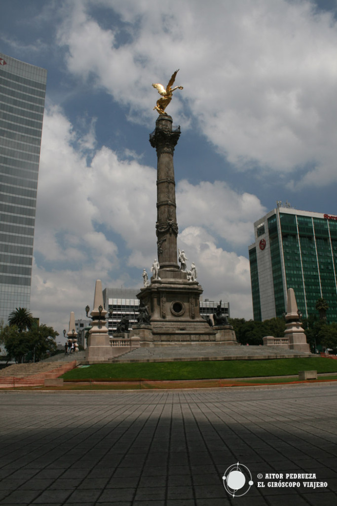 Ángel de la independencia en Paseo de la Reforma