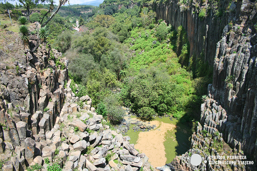 Fondo del barranco de los prismas basálticos